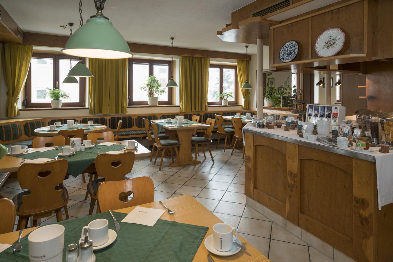 Hotel Krone Nellingen Exterior photo