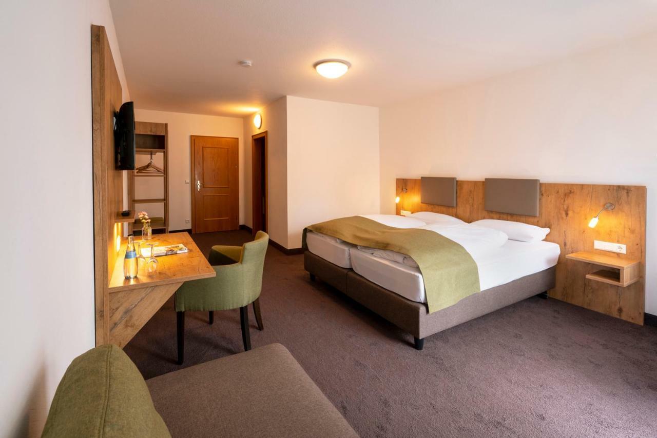 Hotel Krone Nellingen Exterior photo